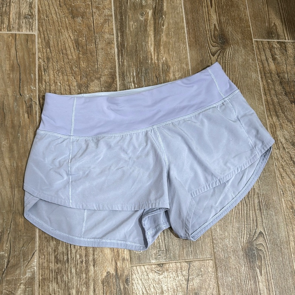 Authentic LuLulemon shorts. Size 2. Length 2.5
Color: light purple.